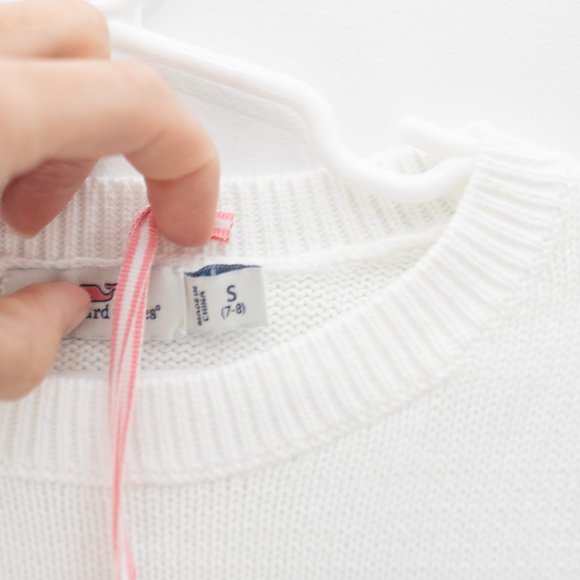 NWT Vineyard Vines Girls Whale Sweater White 7-8 - Picture 7 of 7